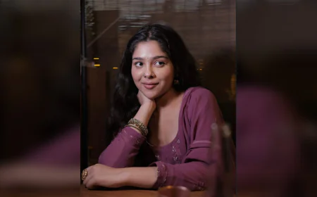 Niharika Chouksey Heads to Singapore for Honeymoon Shoot