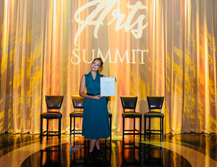 Sheena Chohan Wins Arts Ambassador Award in Florida