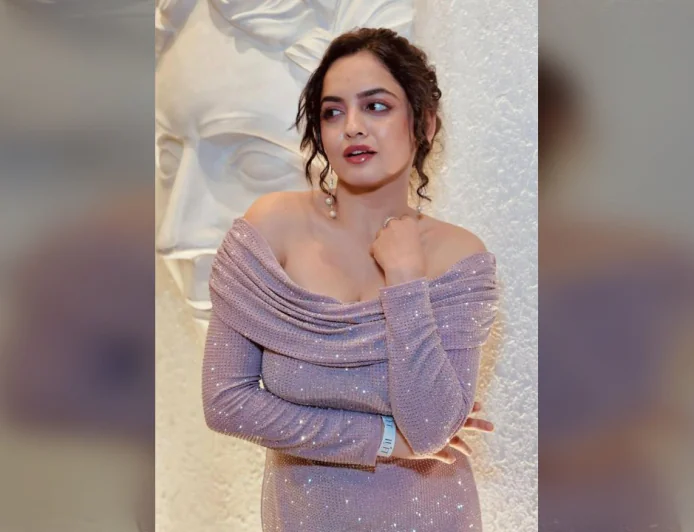 Neha Harsora: My Family and Roots Keep Me Grounded